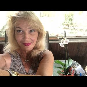 Meet your Posher, Ann